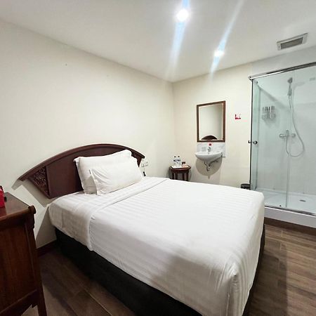 D'Primahotel Balikpapan Exterior foto